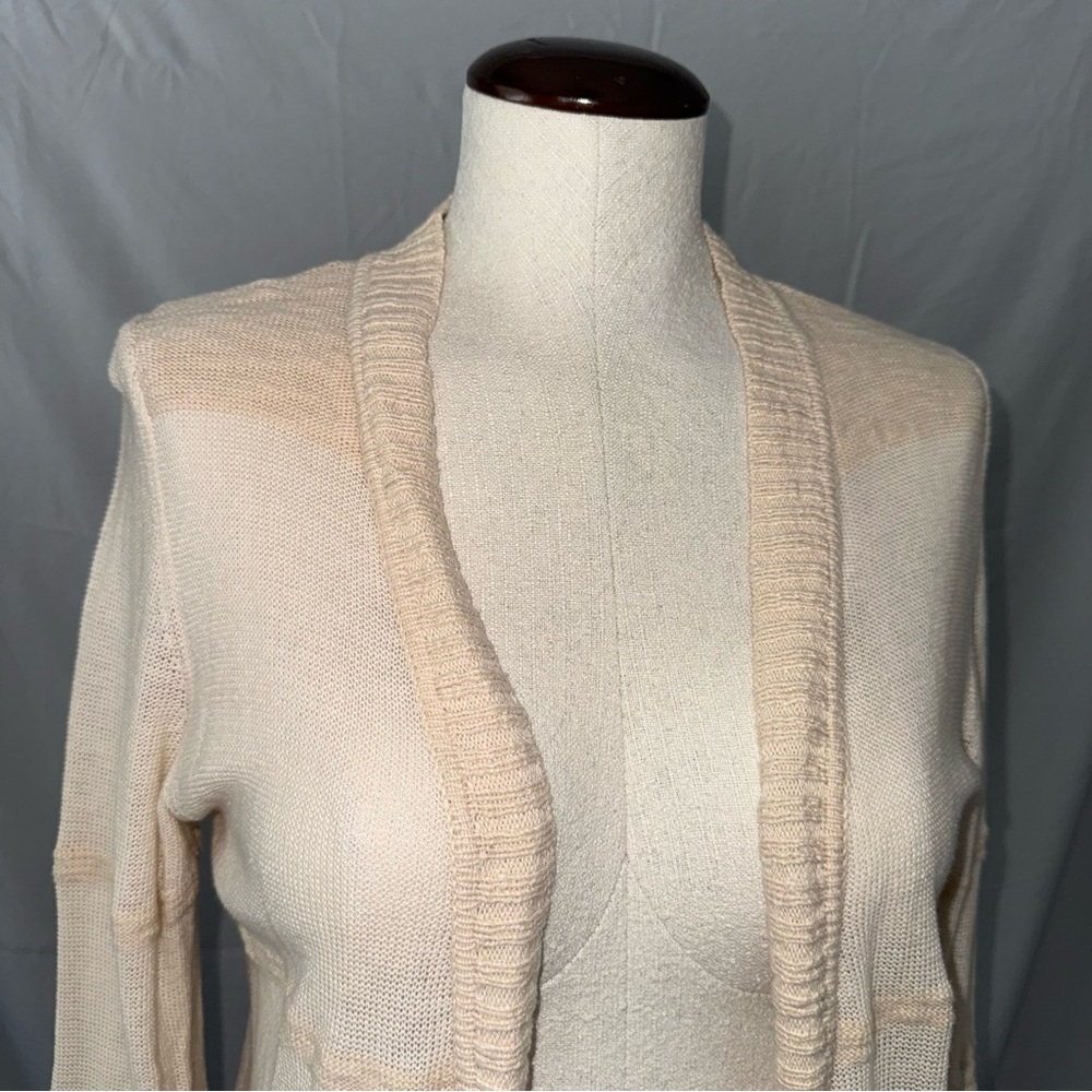 LC Cardigan - Picture 2 of 7